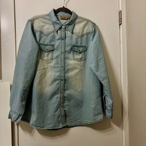 Wrangler Women’s Light Blue Denim Shirt